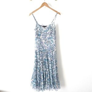 ECI Blue and White Floral Midi Dress